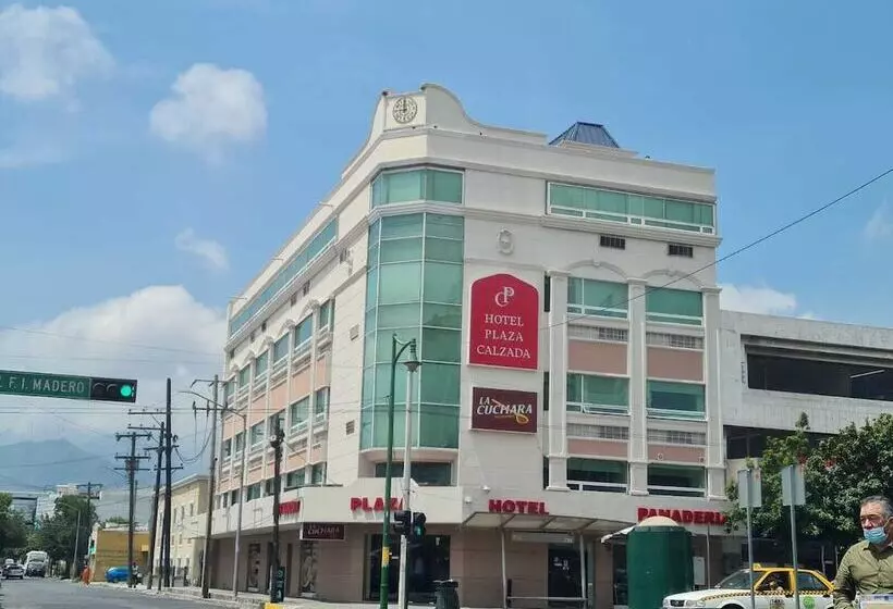 ホテル Plaza Calzada