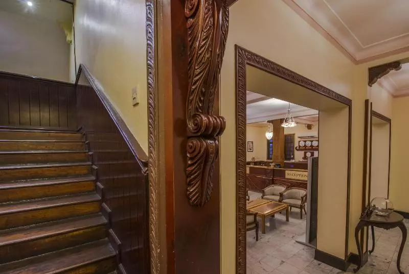 Protea Hotel By Marriott Dar Es Salaam Courtyard