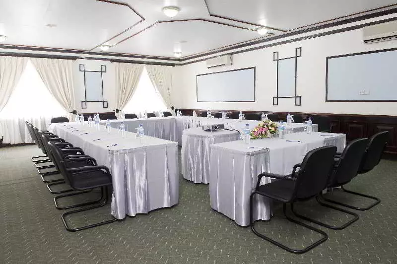 Protea Hotel By Marriott Dar Es Salaam Courtyard