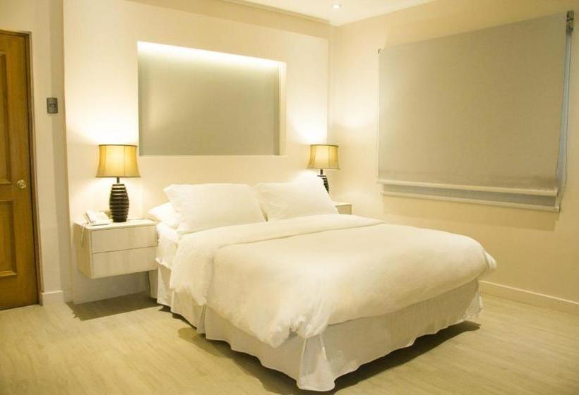 هتل Puerto De Vega