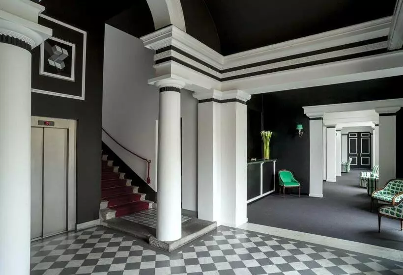 酒店 Room Mate Luca