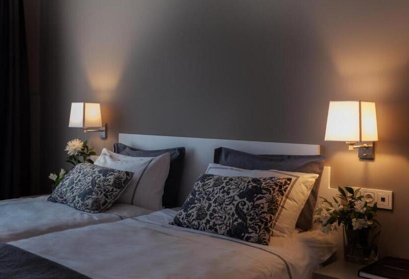 Hotel The Park Derio