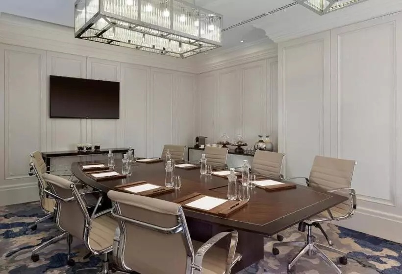 ホテル The Ritzcarlton, Budapest