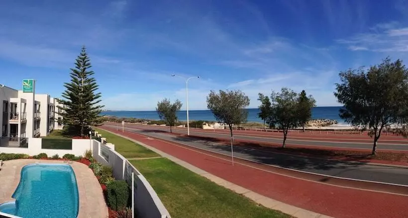 Quality Resort Sorrento Beach