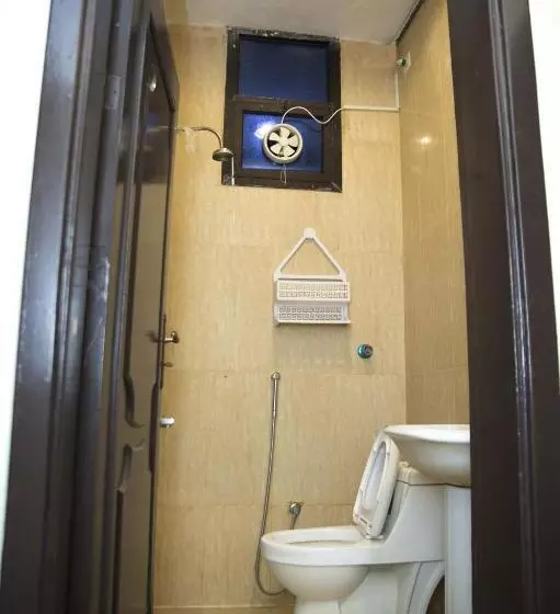 هتل Al Eairy Apartment Alqaseem 4