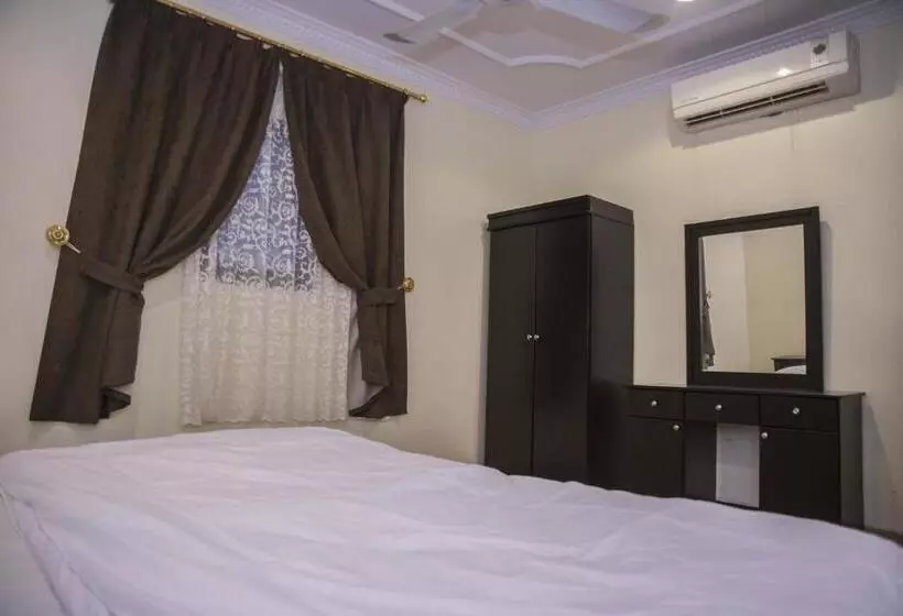 هتل Al Eairy Apartment Alqaseem 4