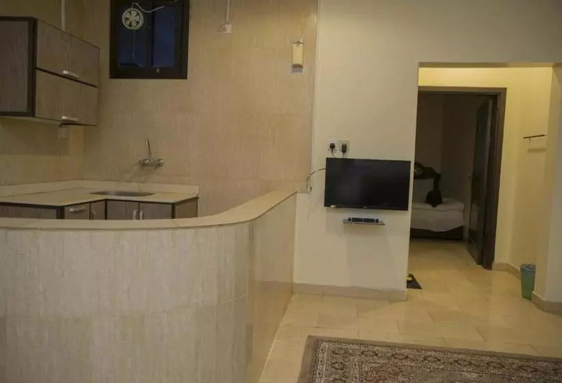 هتل Al Eairy Apartment Alqaseem 4