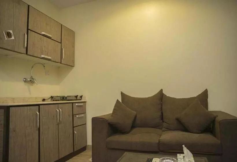 هتل Al Eairy Apartment Alqaseem 4