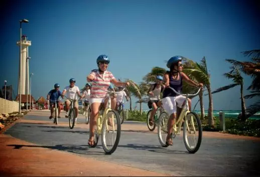 هتل Blue Reef Frente Al Mar