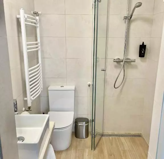 هتل Christina Residence