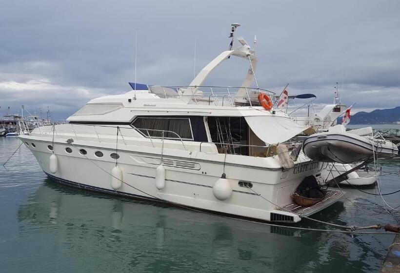 Mimino Apartment Deluxe First Line