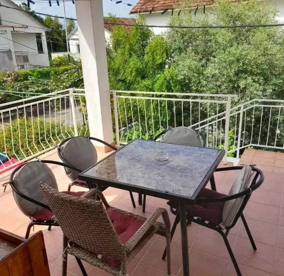 پانسیون Anita Guest House