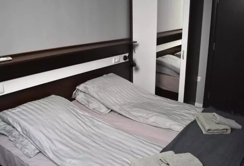 پانسیون Apartmani Zrenjanin