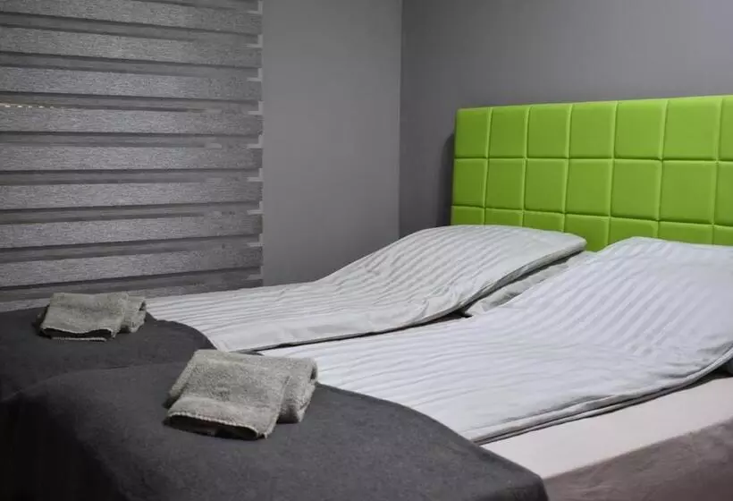 پانسیون Apartmani Zrenjanin
