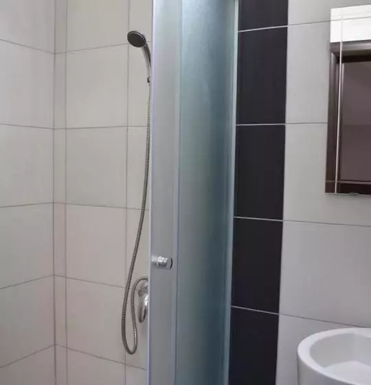 پانسیون Apartmani Zrenjanin