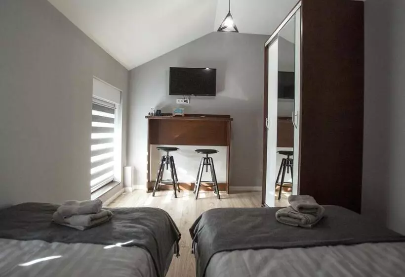 پانسیون Apartmani Zrenjanin