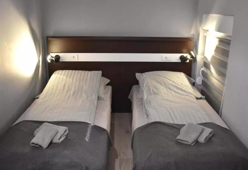 پانسیون Apartmani Zrenjanin