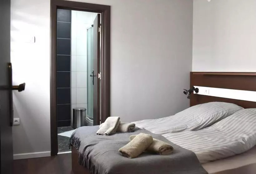 پانسیون Apartmani Zrenjanin