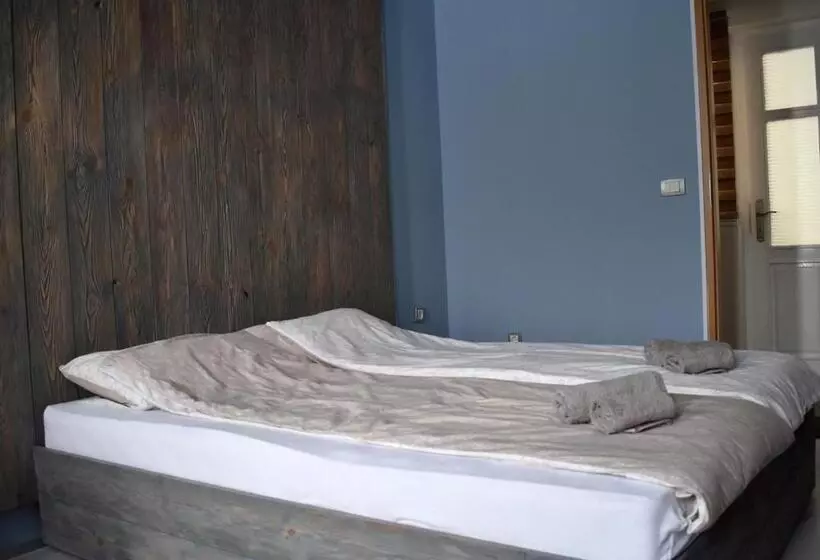 پانسیون Apartmani Zrenjanin