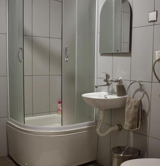 پانسیون Apartmani Zrenjanin