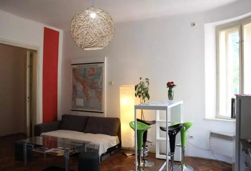 پانسیون Central Station Private Rooms