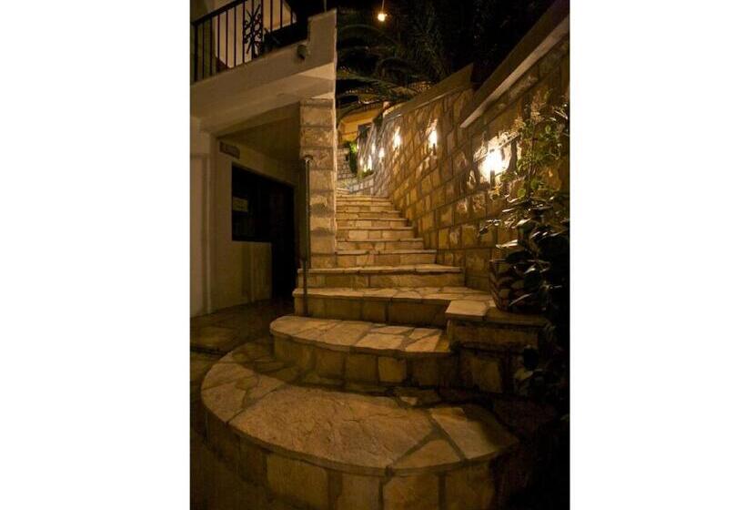 پانسیون Klaris Guest House