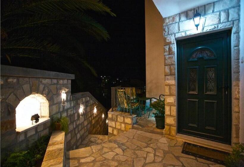 پانسیون Klaris Guest House