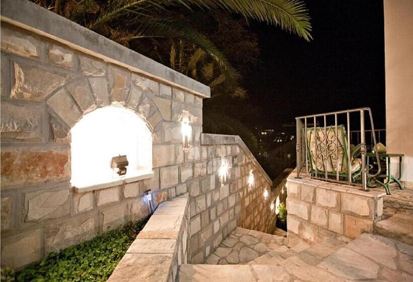 پانسیون Klaris Guest House