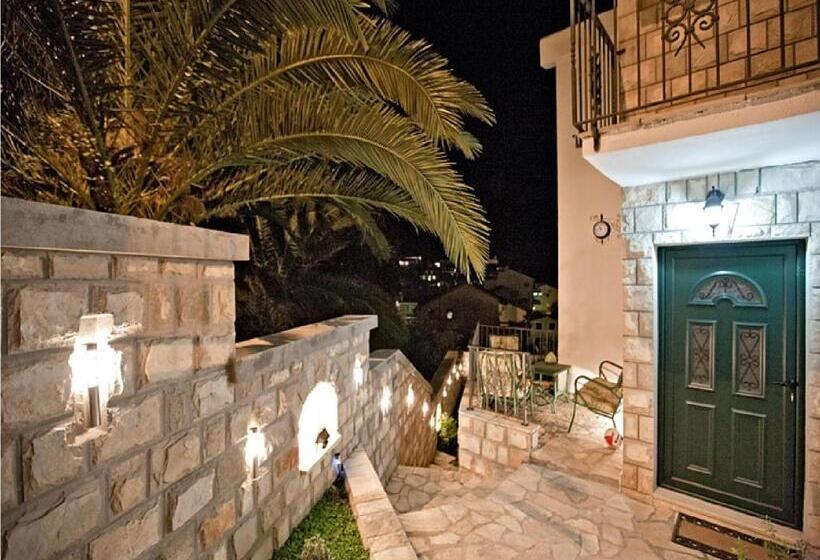 پانسیون Klaris Guest House