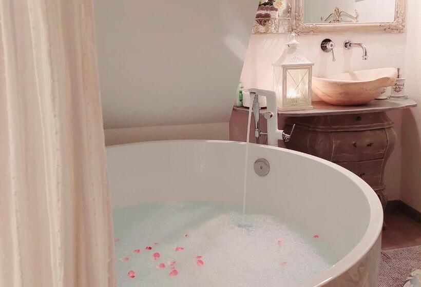 بنسيون Maison Bagatell Badacsony