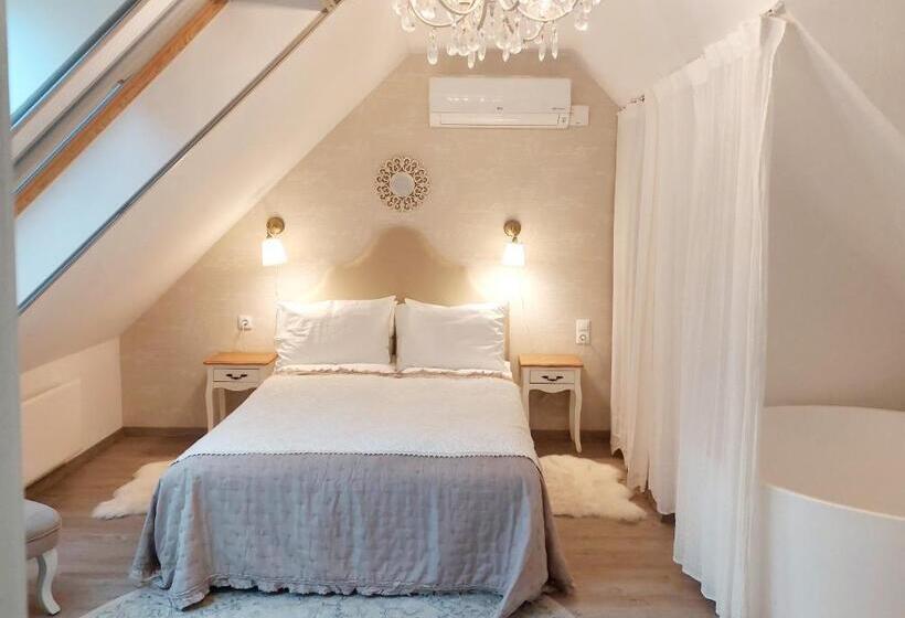 بنسيون Maison Bagatell Badacsony