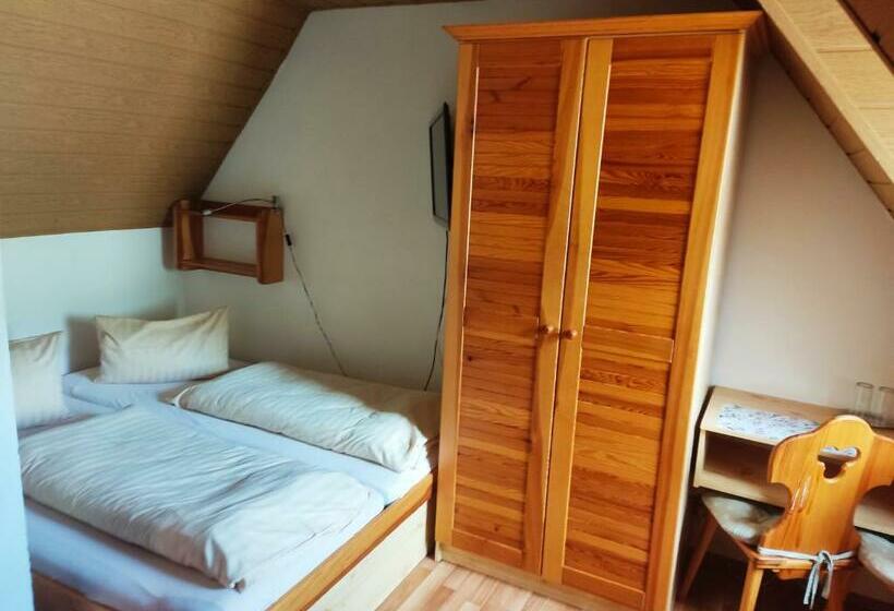 بنسيون Penzion Leštiny