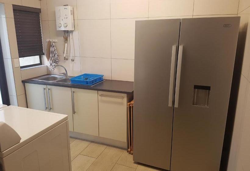 پانسیون Riekert S Self Catering Apartment