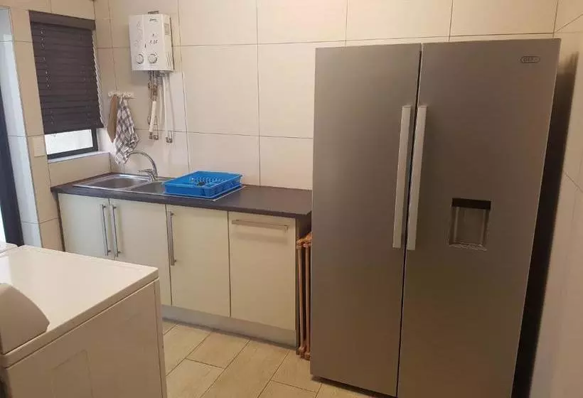 پانسیون Riekert S Self Catering Apartment