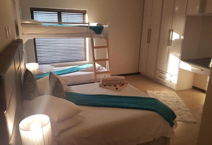 پانسیون Riekert S Self Catering Apartment