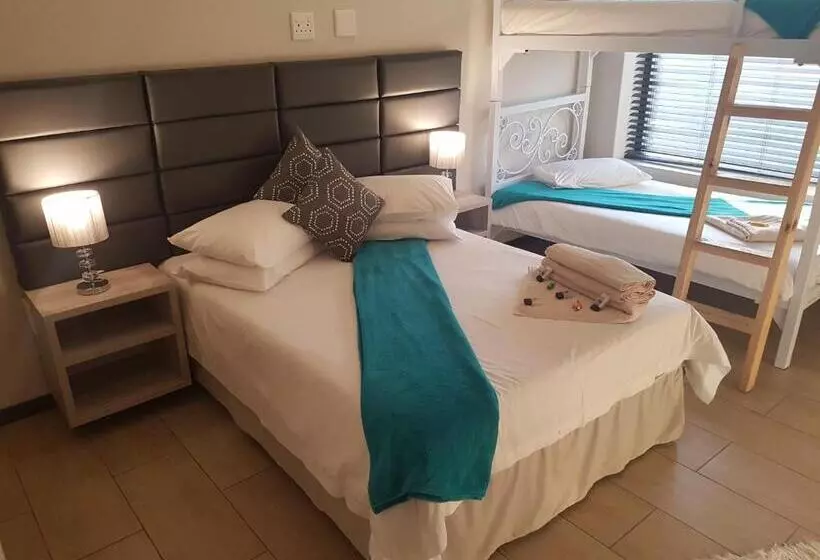 پانسیون Riekert S Self Catering Apartment
