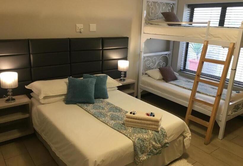 پانسیون Riekert S Self Catering Apartment