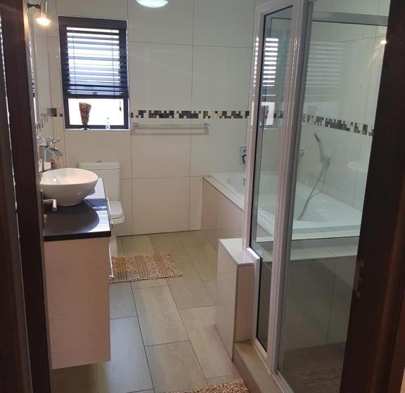 پانسیون Riekert S Self Catering Apartment