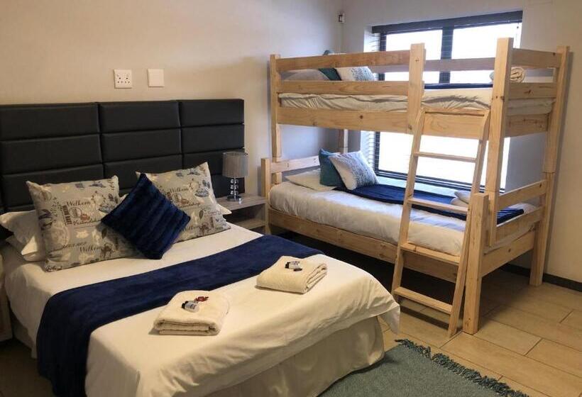 پانسیون Riekert S Self Catering Apartment