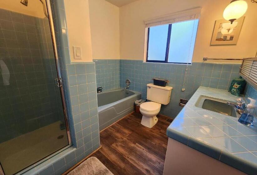 هاستل Silver Pines Lodge