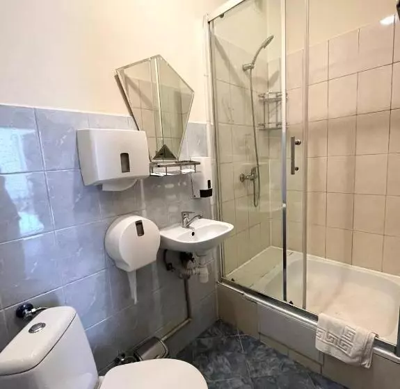 Apart Hotel City Center Contrabas