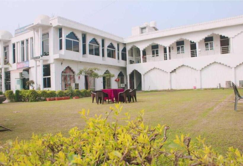 The Hotel Raj Palace