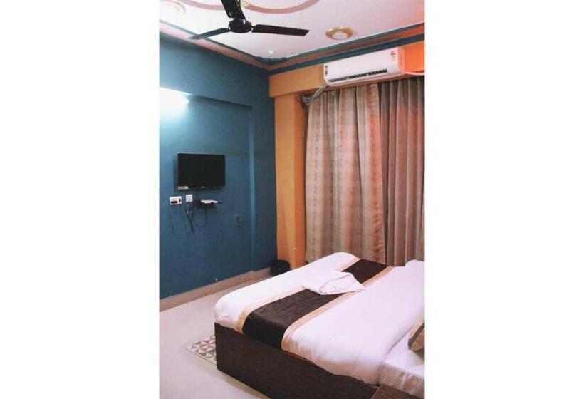 The Hotel Raj Palace