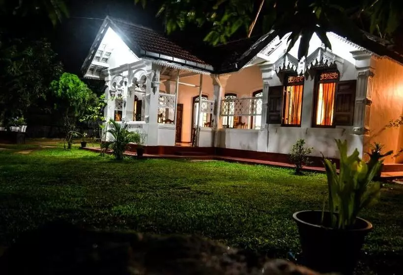 ペンション Grand Villa Hikkaduwa