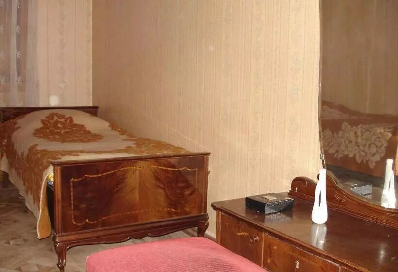 پانسیون Guest House Deda Lali