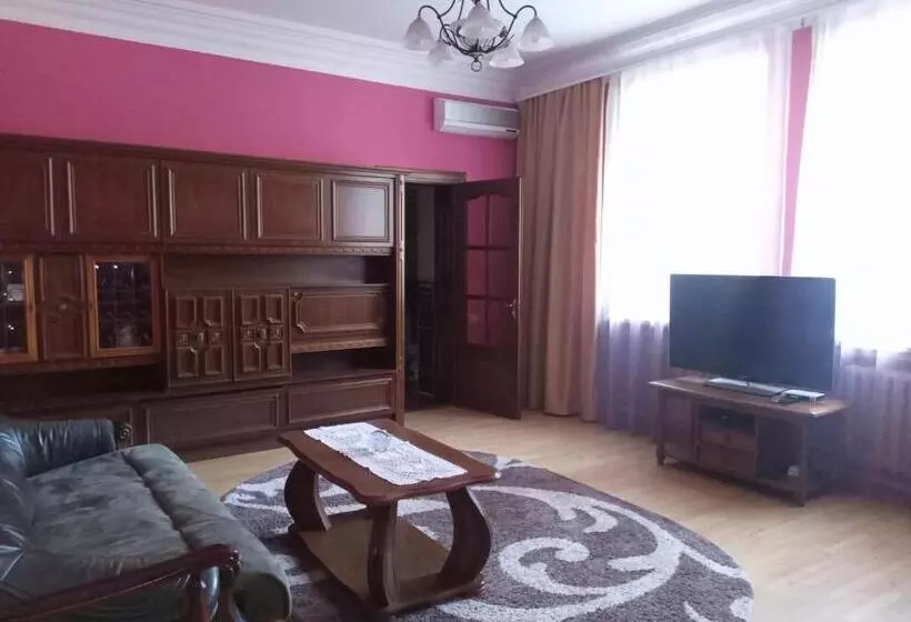 Majatalo Knaus Apartments