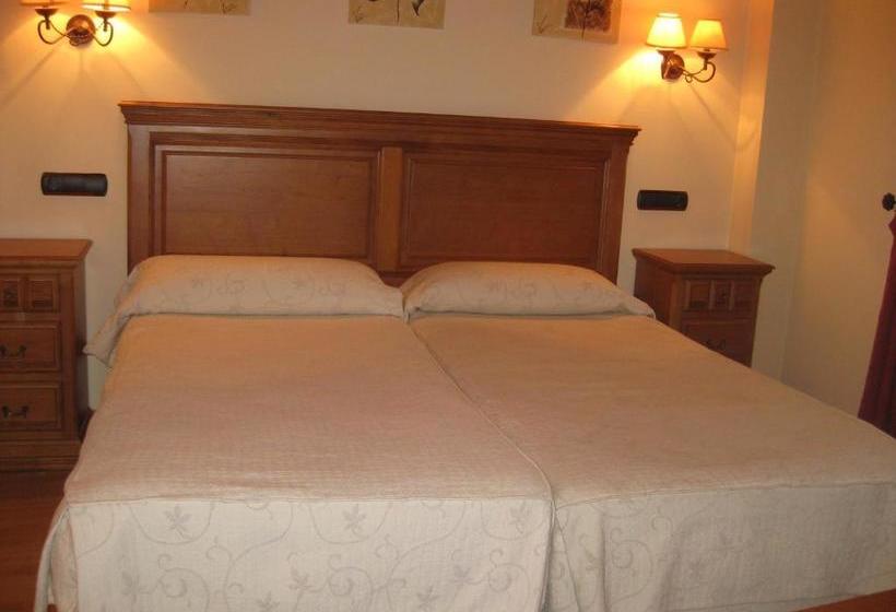 پانسیون Puerta Del Sol