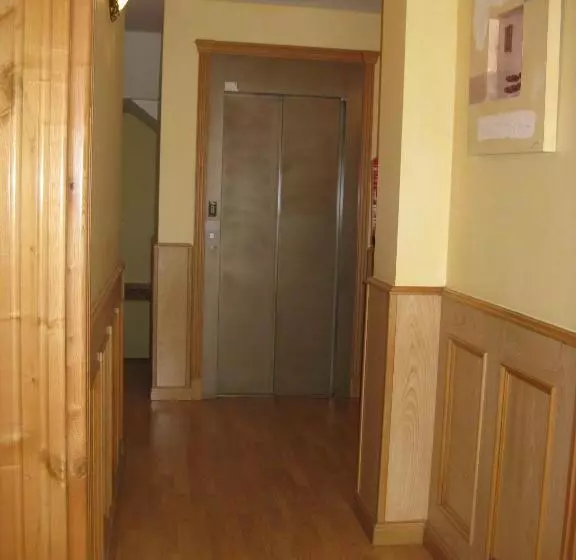 Majatalo Puerta Del Sol