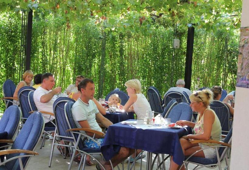 پانسیون Villa Bojana