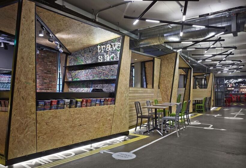 Hostel Generator London